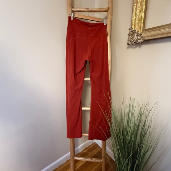Lululemon Groove Nulu High-Rise Flared Pant 12 Cayenne Burnt Orange - Picture 5 of 8